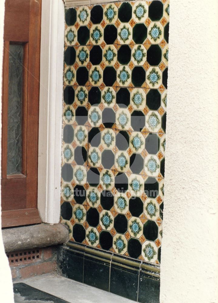 51, Holborn Avenue -tiles