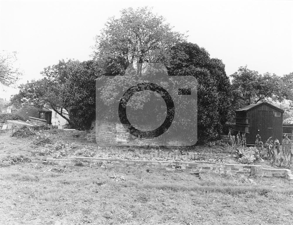 Remains of the brick base of a post mill, Radford