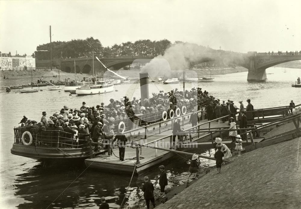 'The Empress' pleasure boat steamer on the River Trent, Trent Bridge