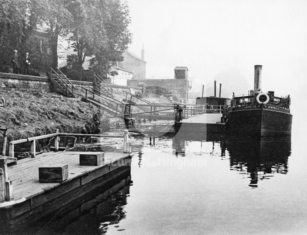 Steamer 'Empress', Trent Bridge