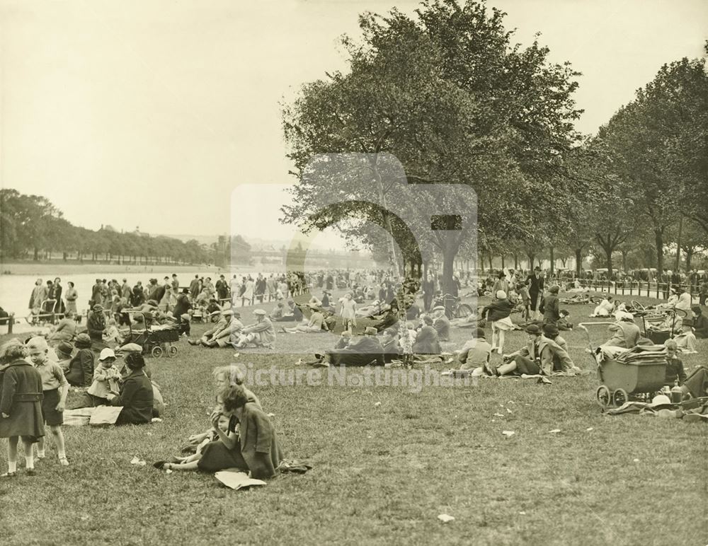 Bank Holiday crowds on the River Trent Victoria Embankment.