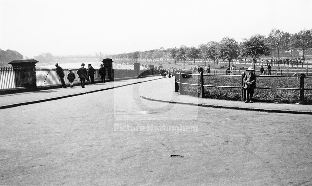 People at leisure on the River Trent Victoria Embankment.