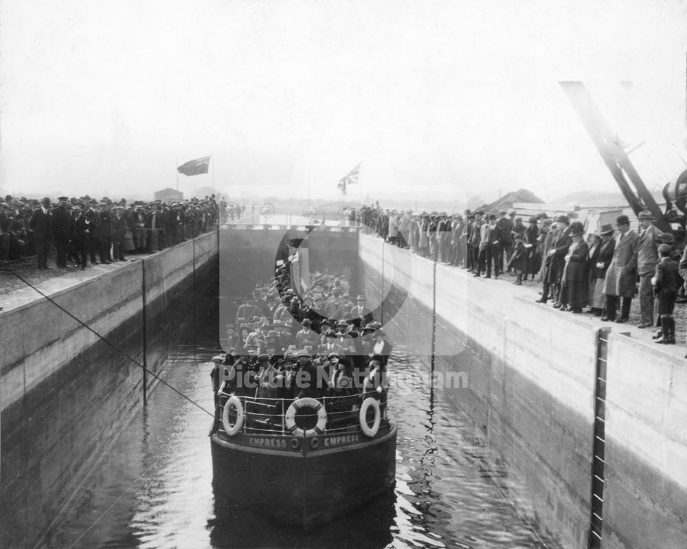 Official opening of Holme lock