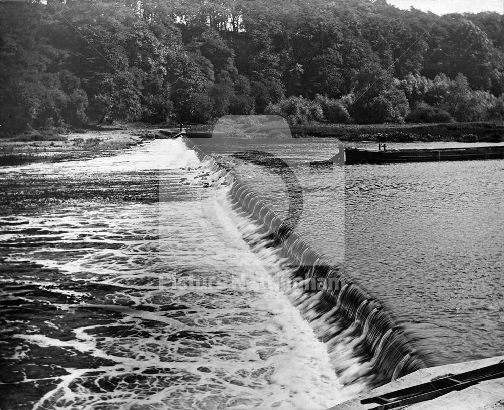 Weir, Stoke Bardolph lock