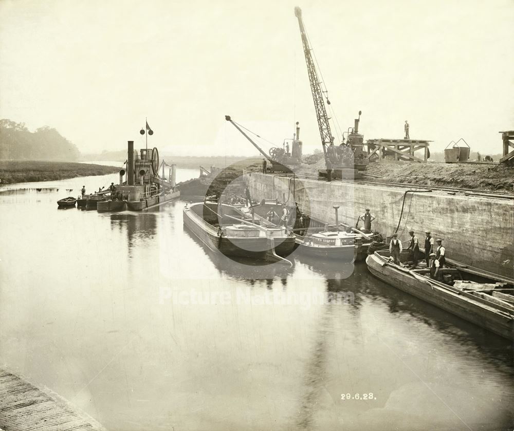 Construction of Stoke Bardolph lock