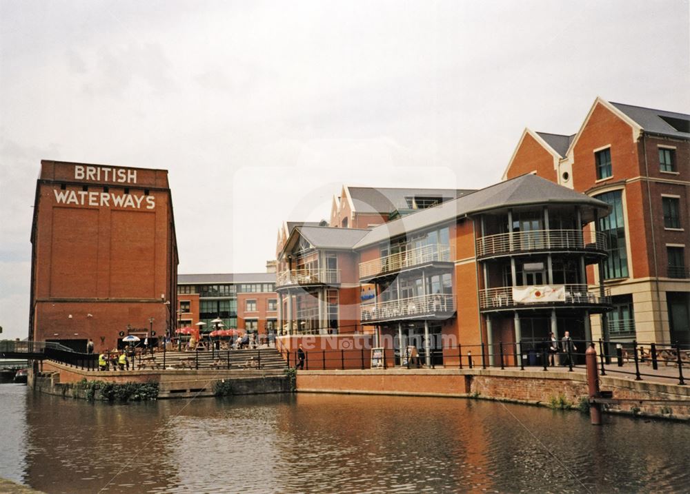 Waterside Bar and British Waterways warehouse on the Nottingham Canal