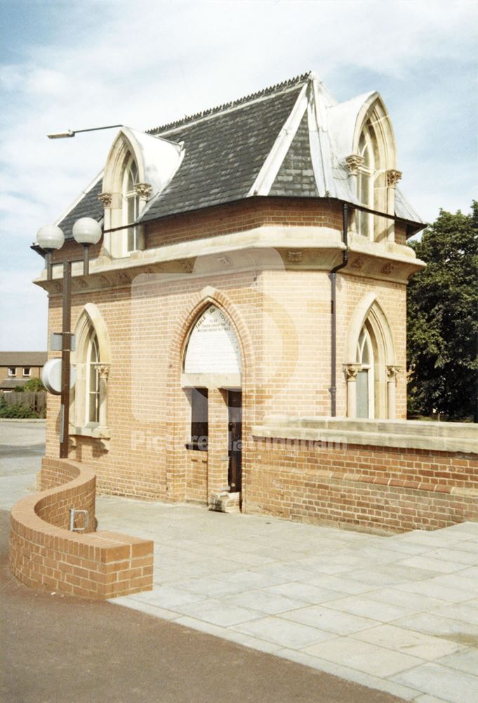 Wilford Toll Bridge, River Trent -toll house entrance