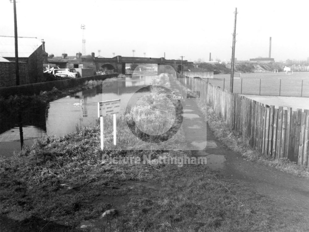 Lady Bay, Midland Railway, Grantham Canal Bridge, West Bridgford, 1975