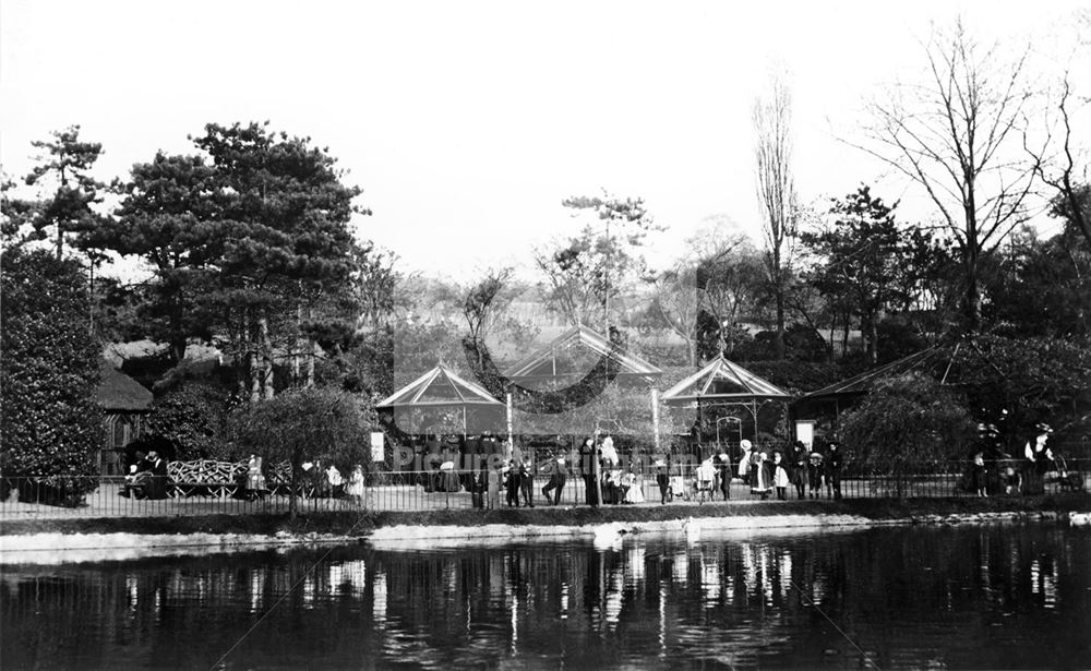 Lake and Aviaries - Nottingham Arboretum