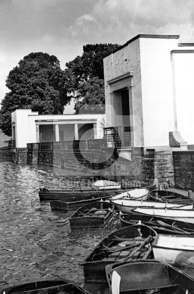 The Pavilion, Highfields lake