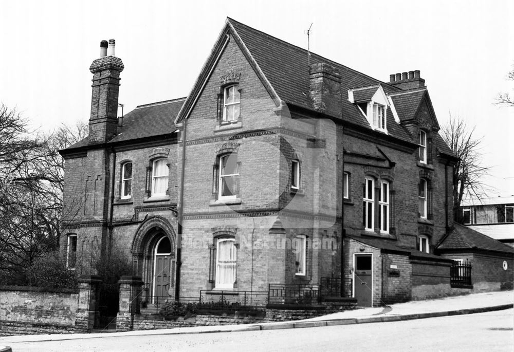 Stowe House, 6, Maxtoke Road -window