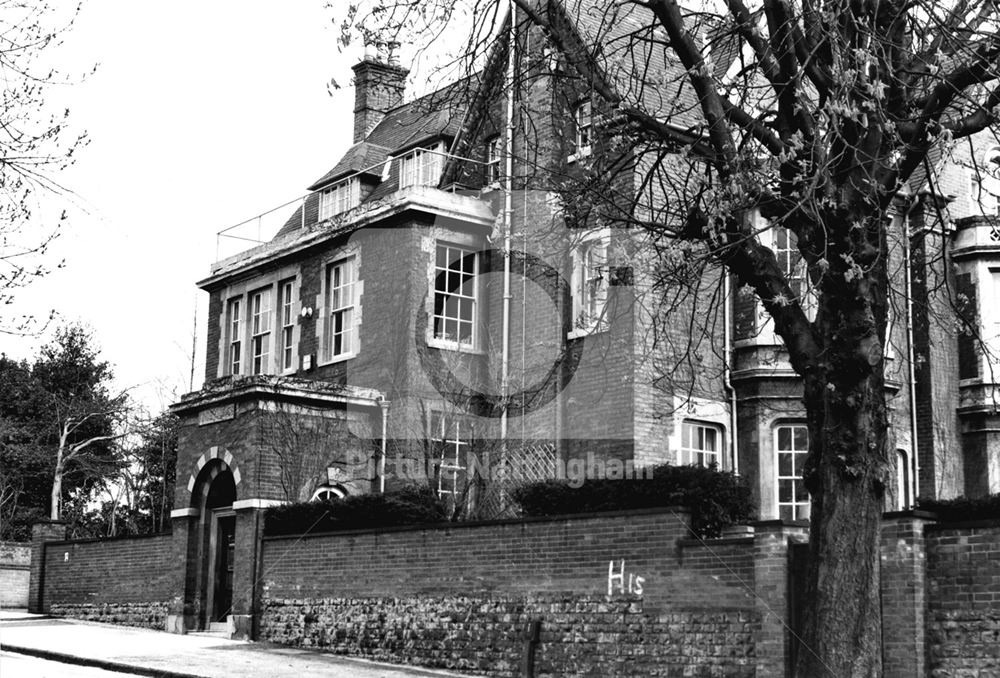 Linden House, Clumber Road West