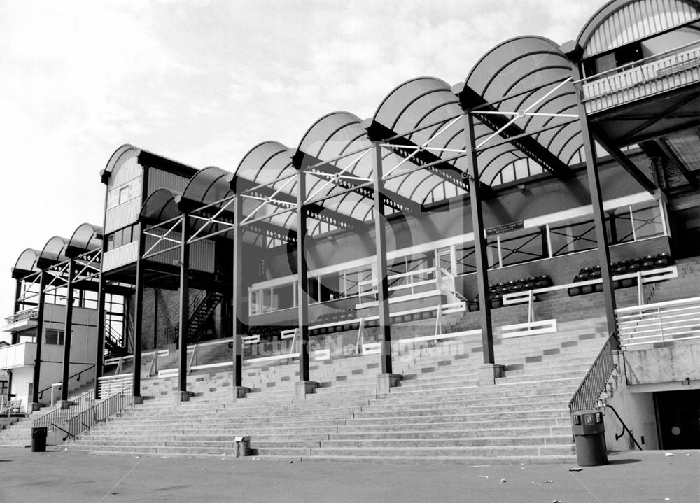 Nottingham Racecourse -stand