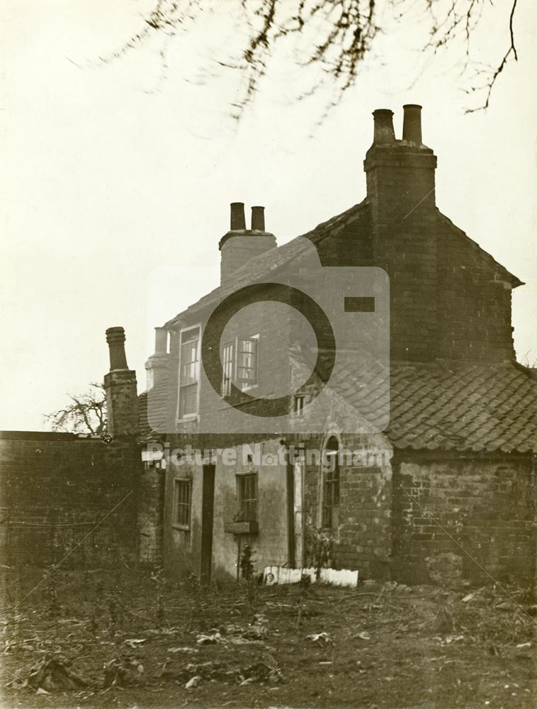 Old Cottage, Middle Avenue