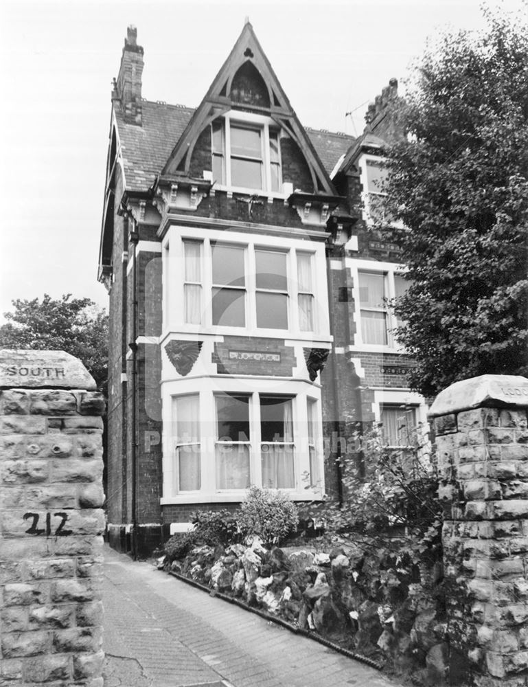 212, Mansfield Road