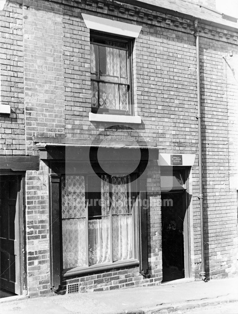 8A, Victoria Street, Eastwood