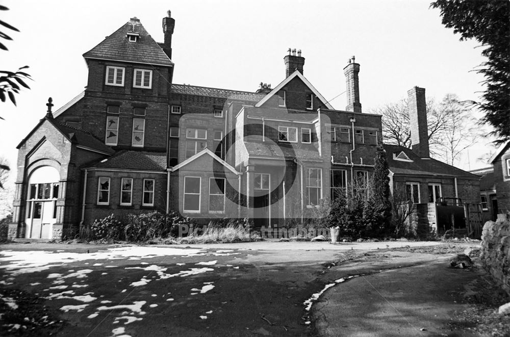 Park House, Woodborough Road