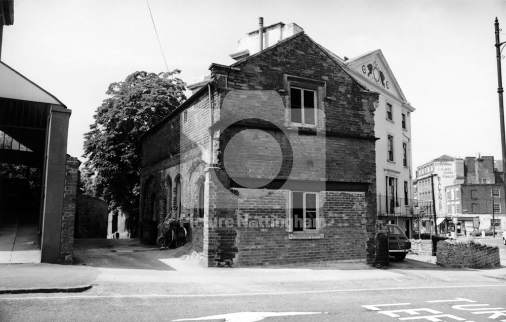 'Regency House' - Coach house and stables