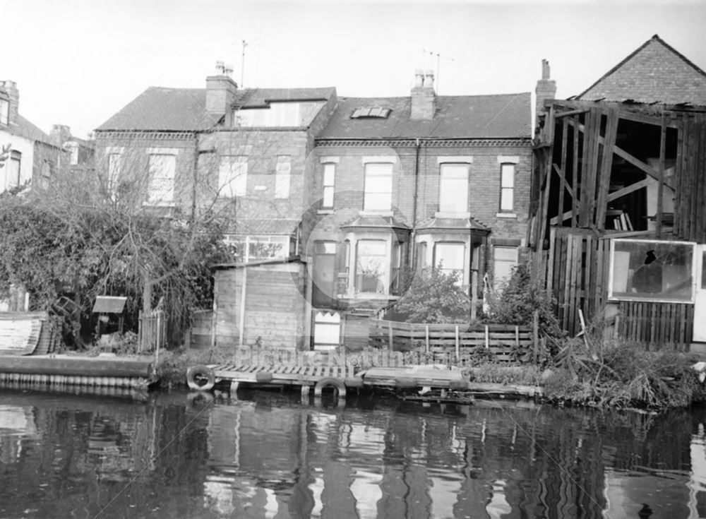 Rose Cottages between the Nottingham Canal and Castle Boulevard