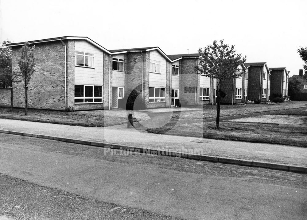 Newly built houses, Radford Bridge Road