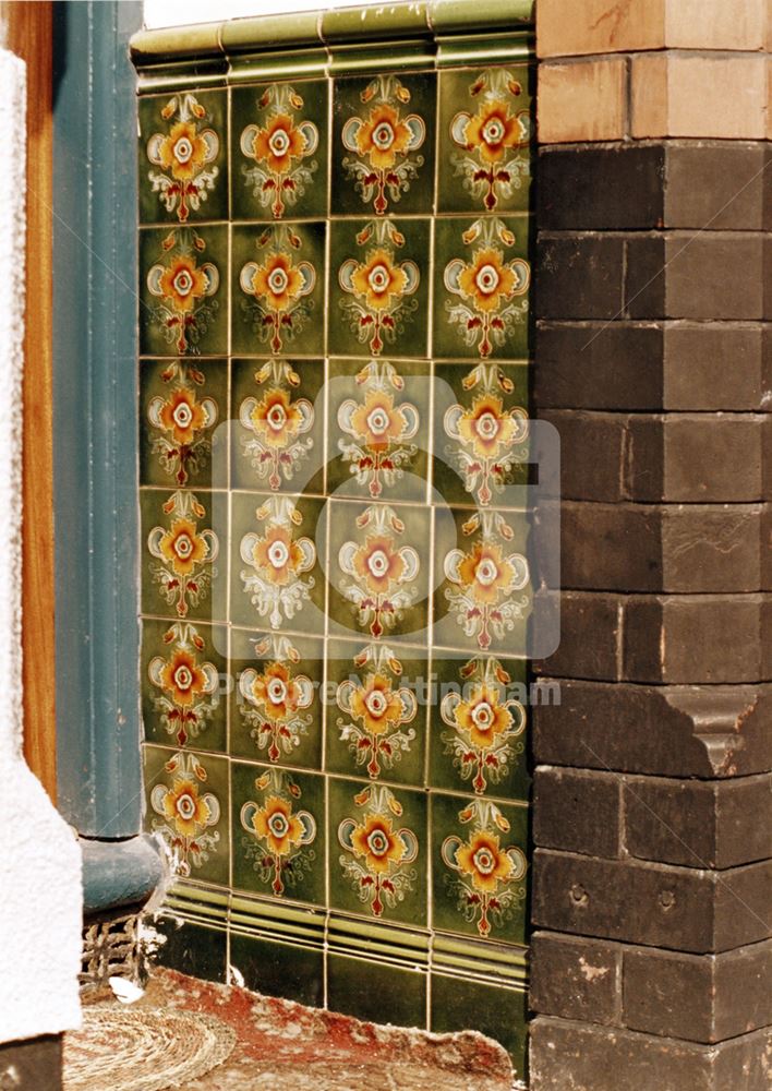 Tiled porch, 89, Port Arthur Road