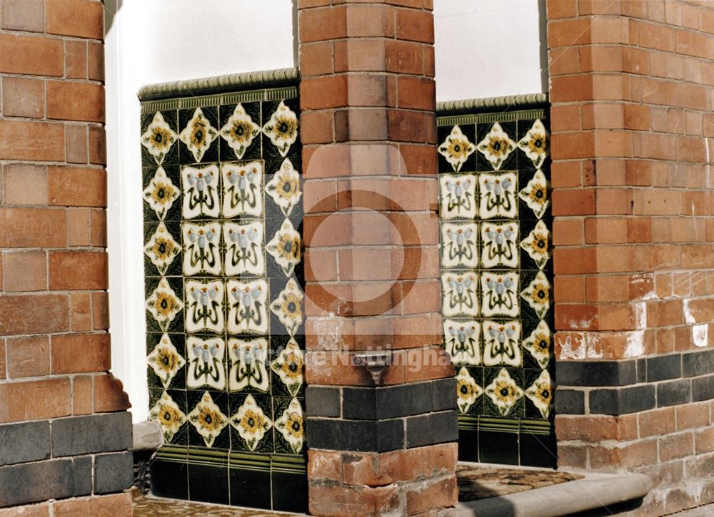 Tiled porches, 69-71, Port Arthur Road