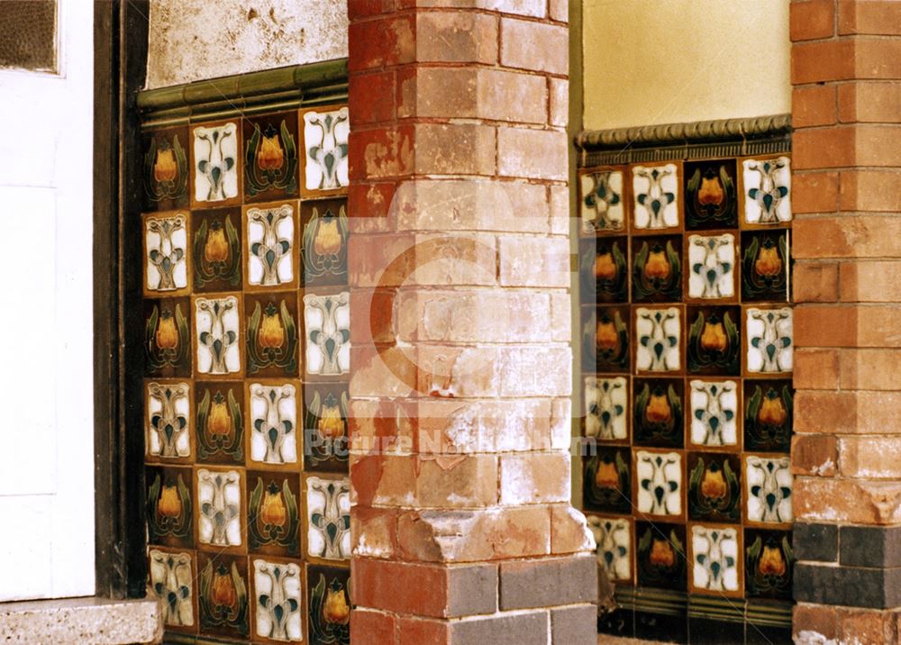 Tiled porches, 49-51, Port Arthur Road