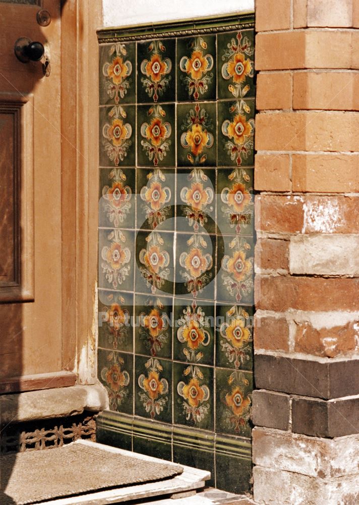 Tiled porch, 99, Port Arthur Road