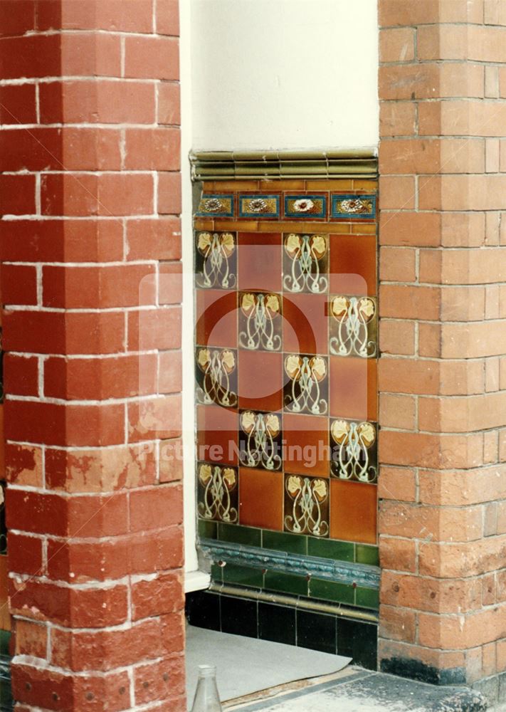 Tiled porch, 11, Sedgley Avenue, Sneinton Dale