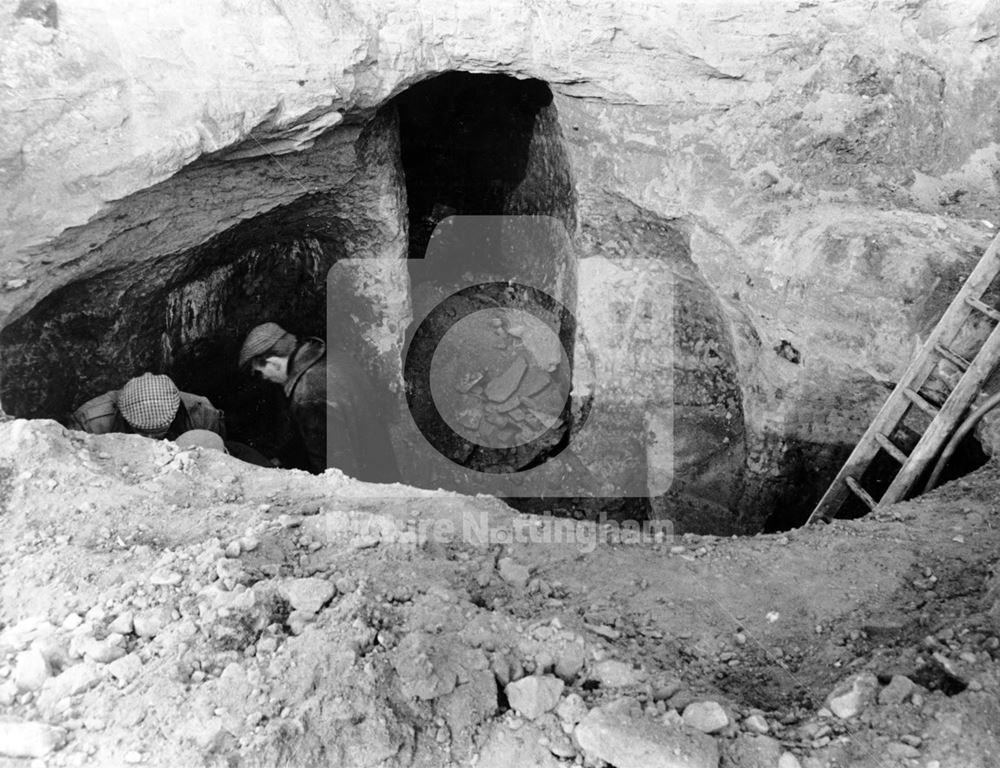 Men working in a cave, Bellar Gate