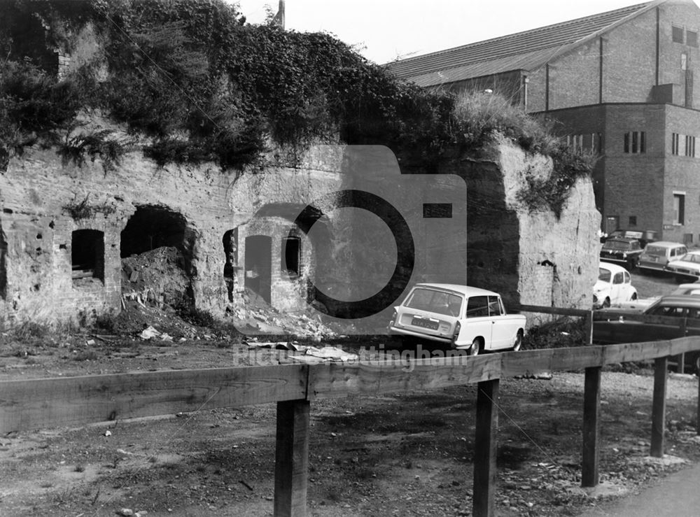 Caves dwellings, Hollowstone