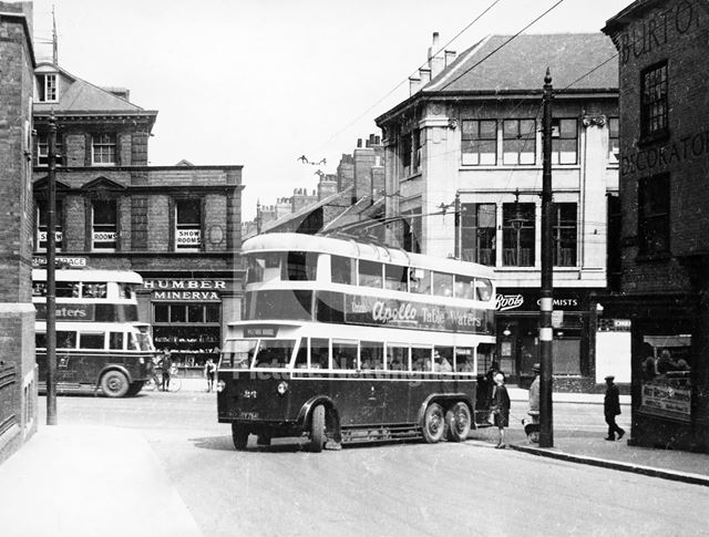 Nottingham Corporation trolley bus turning onto George Street