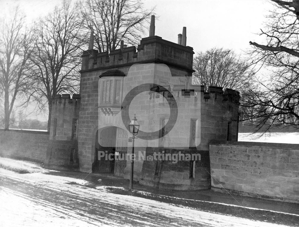 Beeston Lodge entrance to Wollaton Park, Derby Road, Old Lenton, Nottingham, c 1910