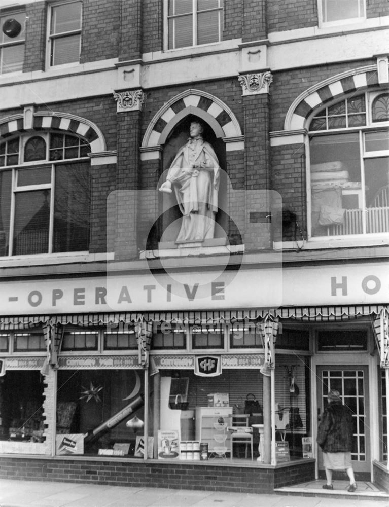 Lord Byron's statue, Co-operative House