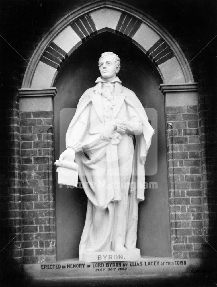 Lord Byron's statue, Co-operative House