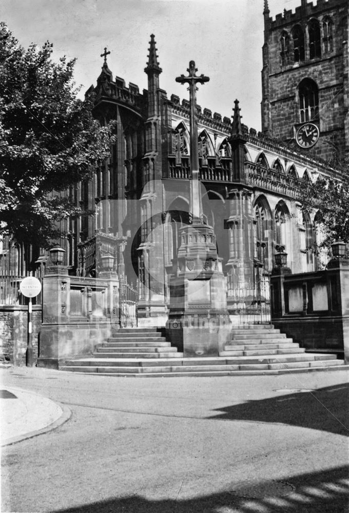 St Mary's Church and War Memorial, High Pavement