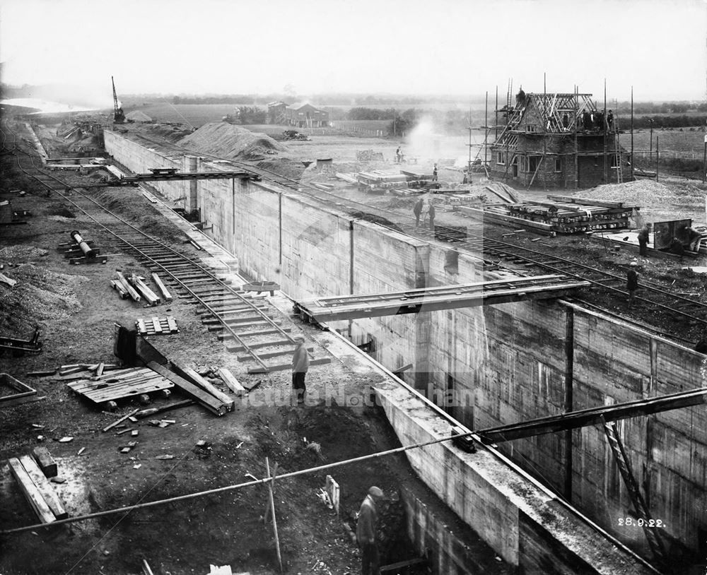 Construction of locks, River Trent, Stoke Bardolph