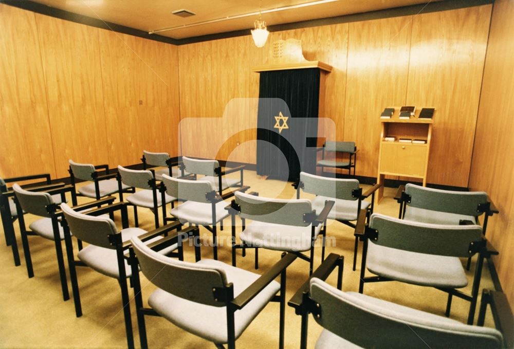 Queens Medical Centre - Synagogue interior