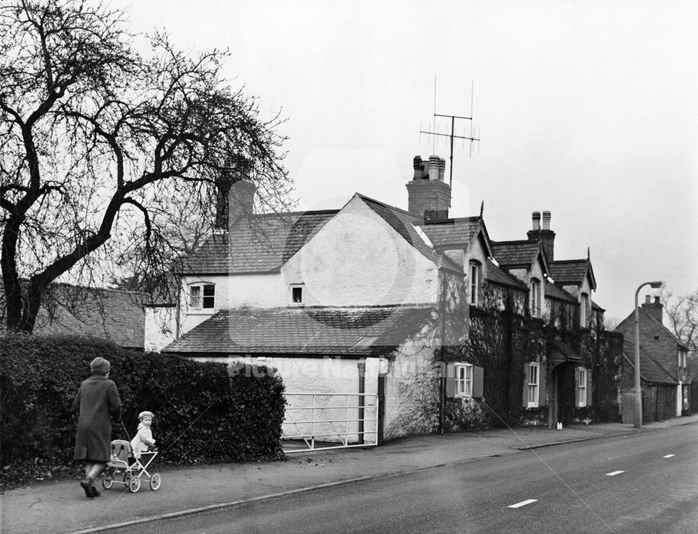 Old farmhouse, Ruddington Lane