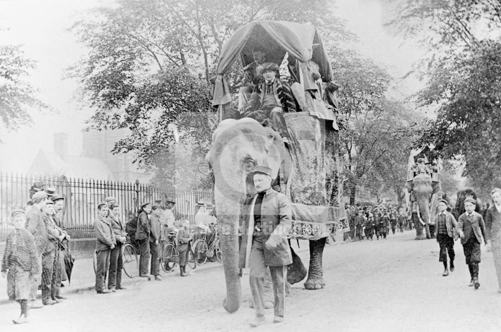 Sangers Circus procession