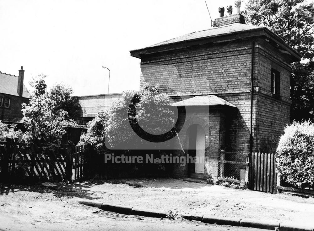 Former Level Crossing Keepers Cottage, Chain Row, Lenton