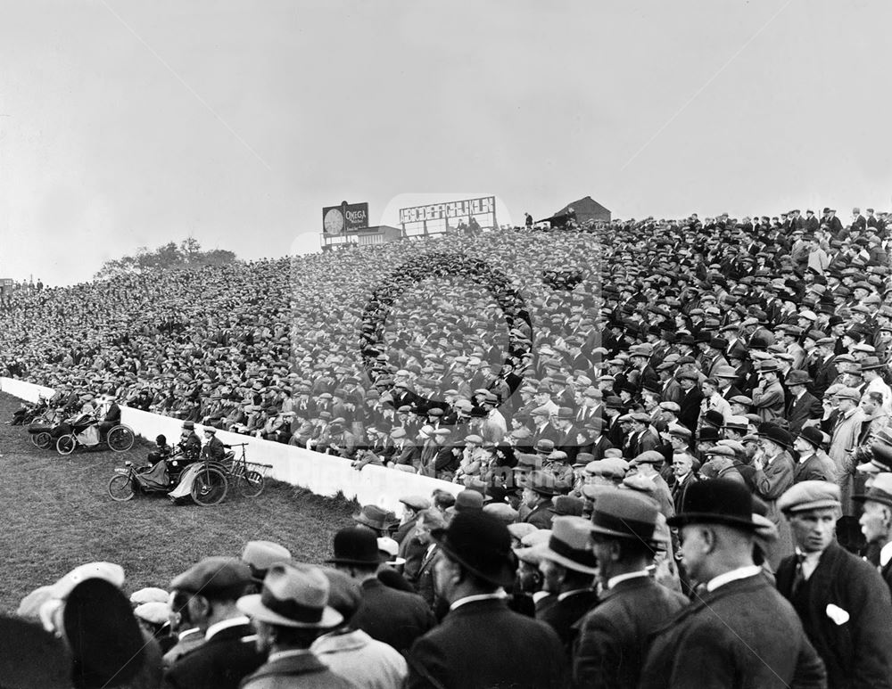 Crowds at Nottingham Forest Football Club ground - Nottingham Forest v Notts County