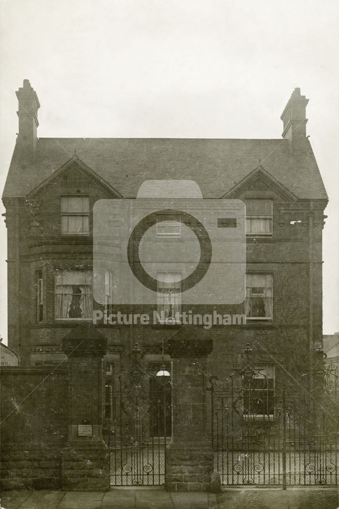 Hospital Gates - Highbury Road