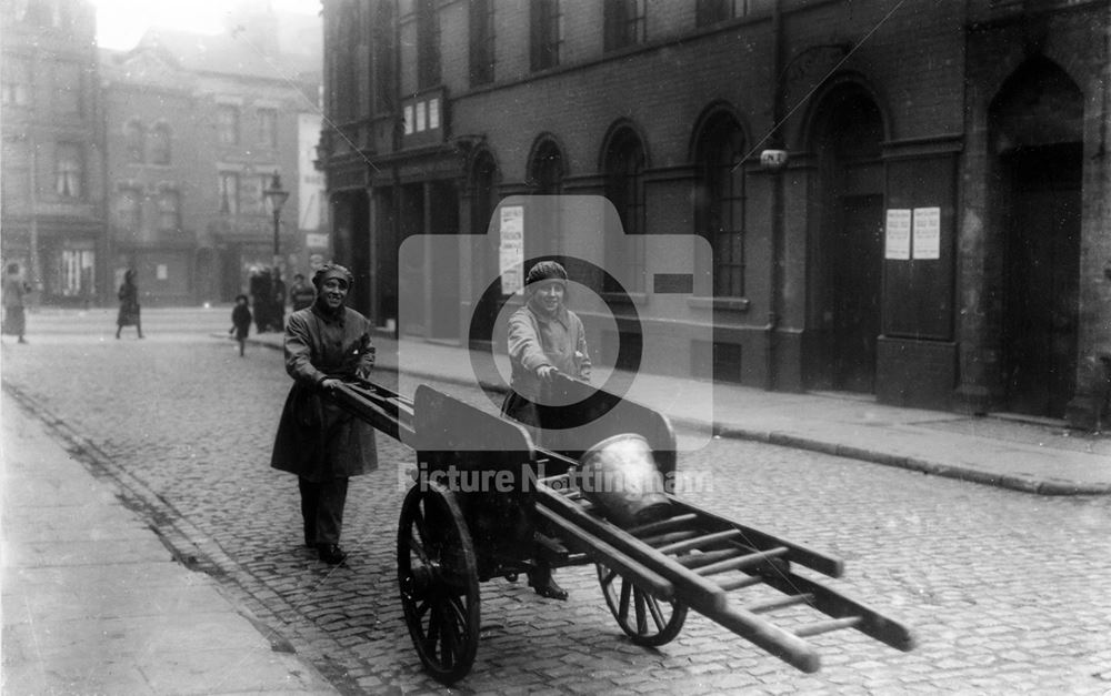 Women window cleaners