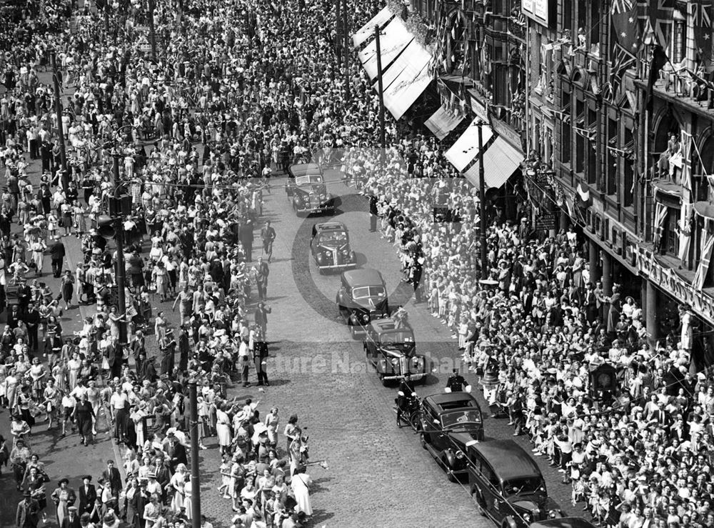 Procession of cars during the Royal visit of Princess Elizabeth and the Duke of Edinburgh