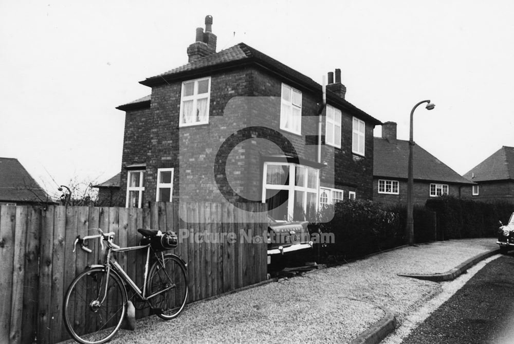 30 Swains Avenue, Bakersfields, 1977