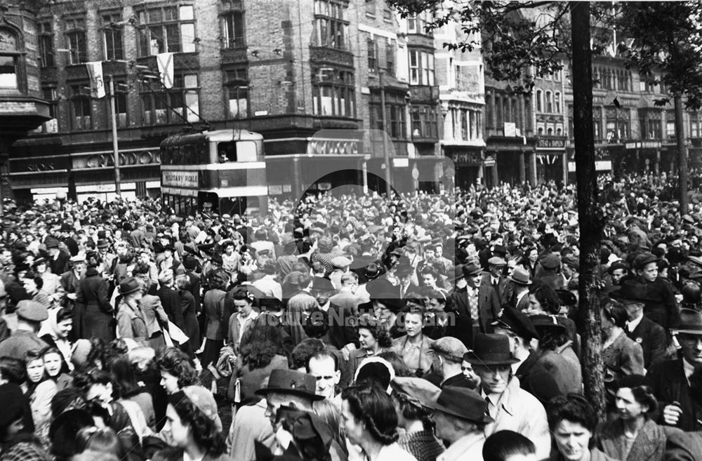 VE Day, Long Row, 1945