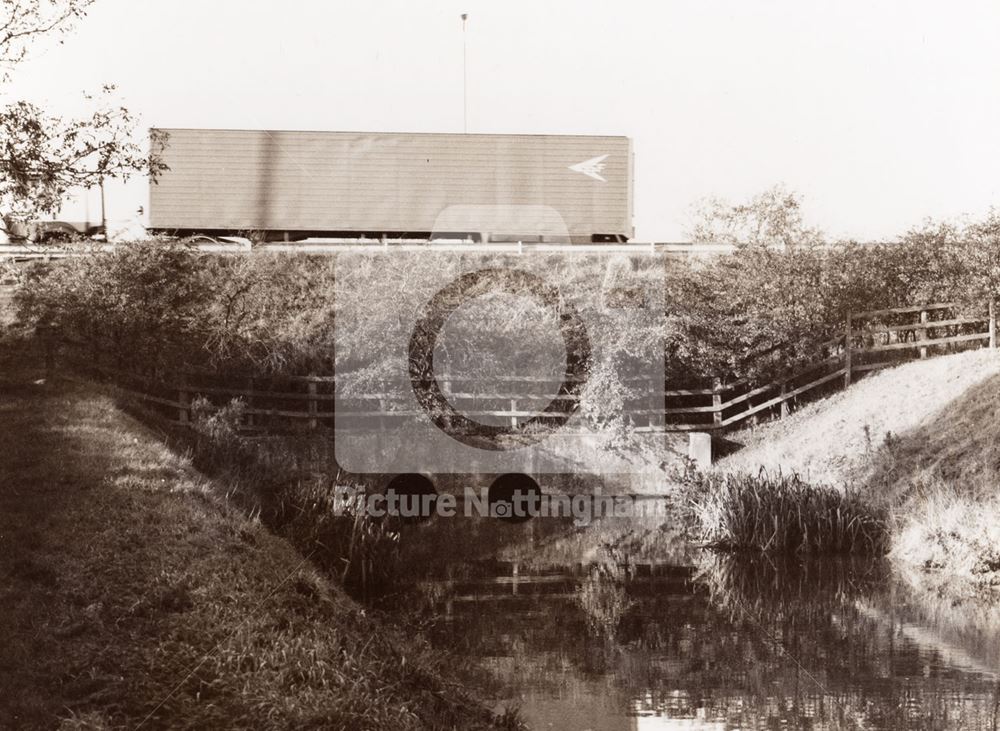 Lings Bar Road Bridge (no6a) - Looking West: Culvert