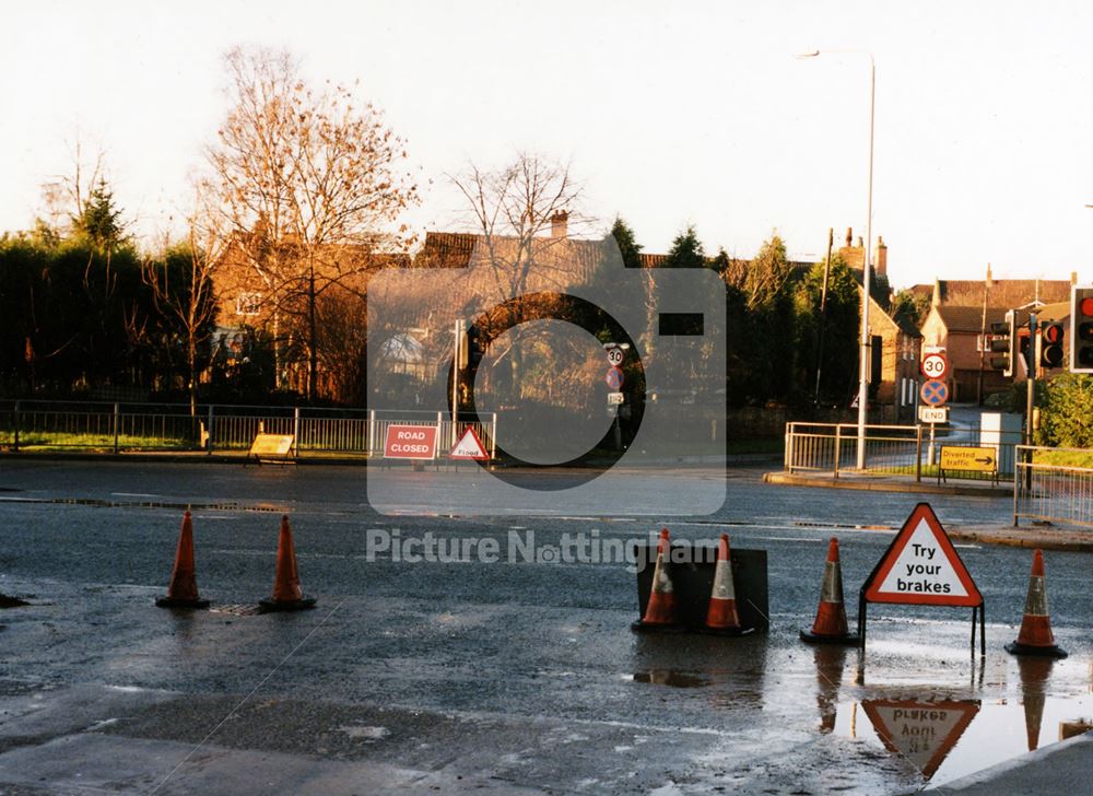 Floods in Lowdham: junction of Ton Lane with the A6097 - looking towards the west