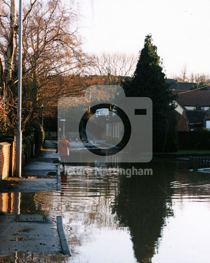 Floods in Lowdham, Ton Lane, Lowdham, 1999